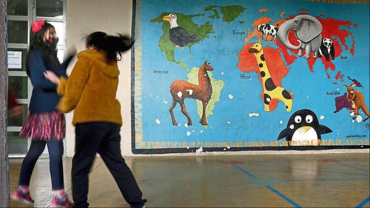 Educació mantiene la apertura de colegios este lunes pese a la petición de 18 expertos de aplazarla