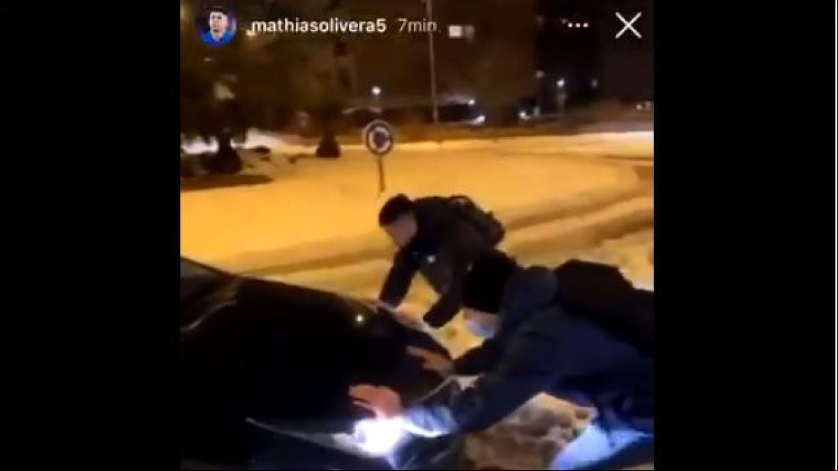 LaLiga envía coches para recoger a los jugadores del Getafe y acaban empujándolos