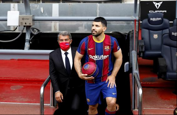 El Kun Agüero: Cuando llamó el Barça, dije que no escucharan a nadie más