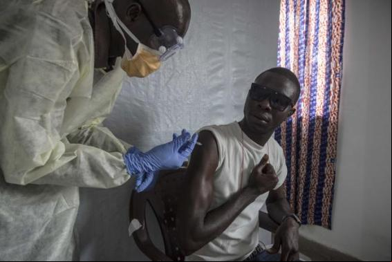 A vueltas con el ébola en África