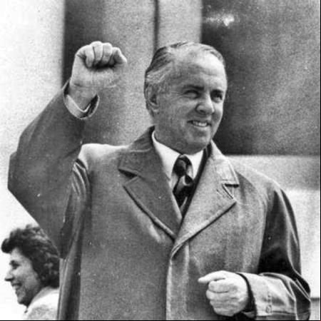 Enver Hoxha en la cumbre de su poder.
