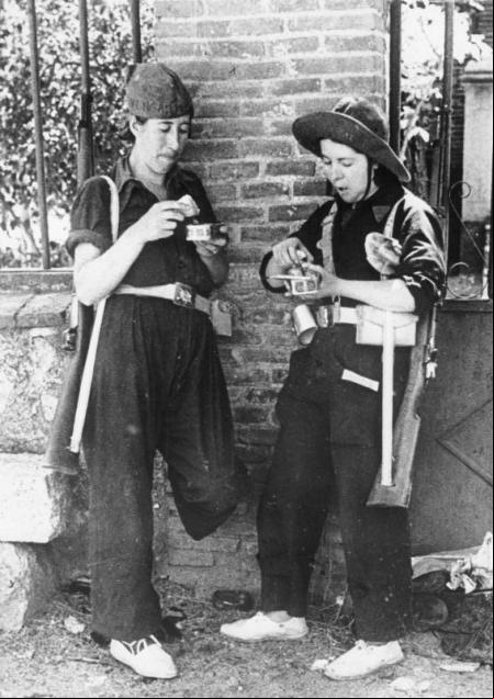 Milicianas a principios de la guerra.