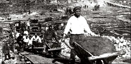 Decenas de miles de “kulaks” fueron represaliados y facturados al Gulag, 1930.