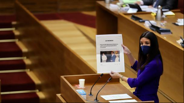 El discurso moderado de Ruth Merino evidencia las dos caras de un Ciudadanos muy dividido