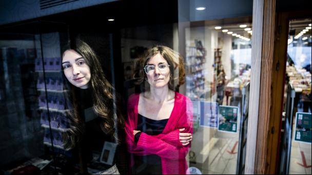 Laia Viñas e Irene Pujadas publican sus premios Documenta ex aequo