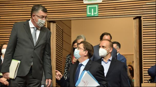 Los partidos se recolocan en las Cortes valencianas y vuelven los temas de siempre