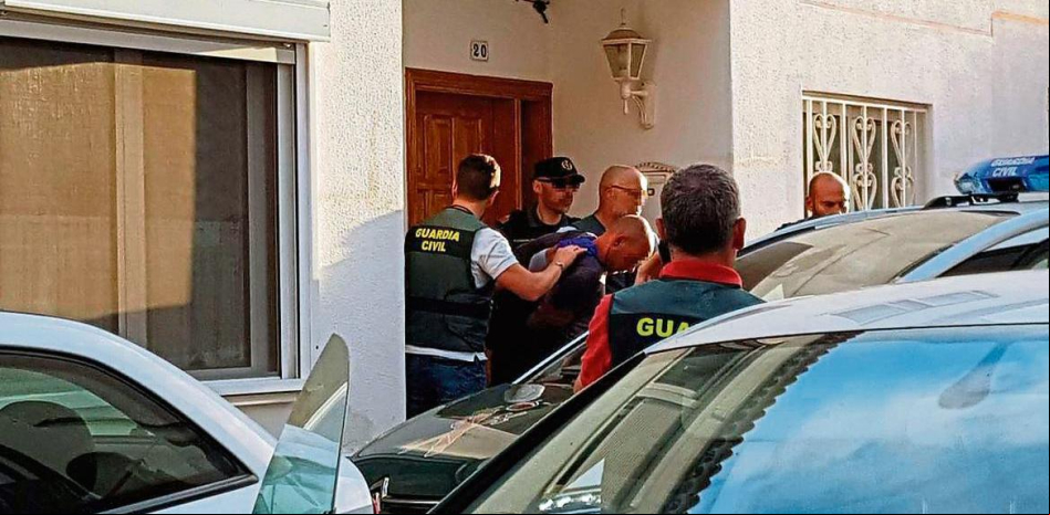 Decretan apertura de juicio al hombre acusado de matar a su mujer y a uno de sus hijos en Adeje