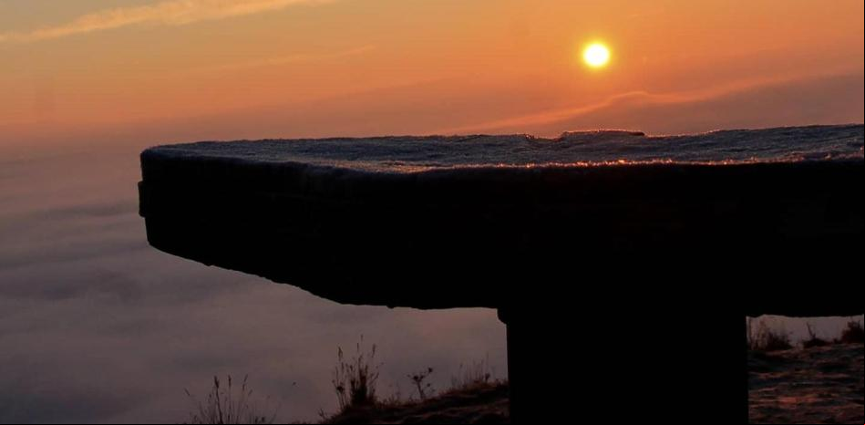Amanecer en el castillo de Gurb