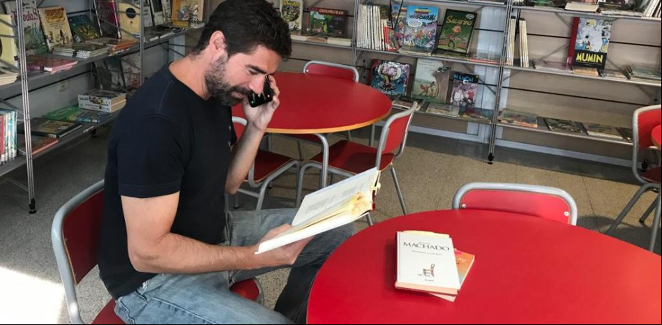 Una pequeña biblioteca deslumbra a la UE