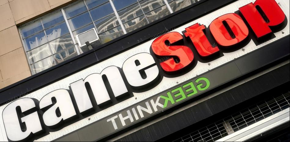 GameStop se desploma en bolsa pese a ganar más
