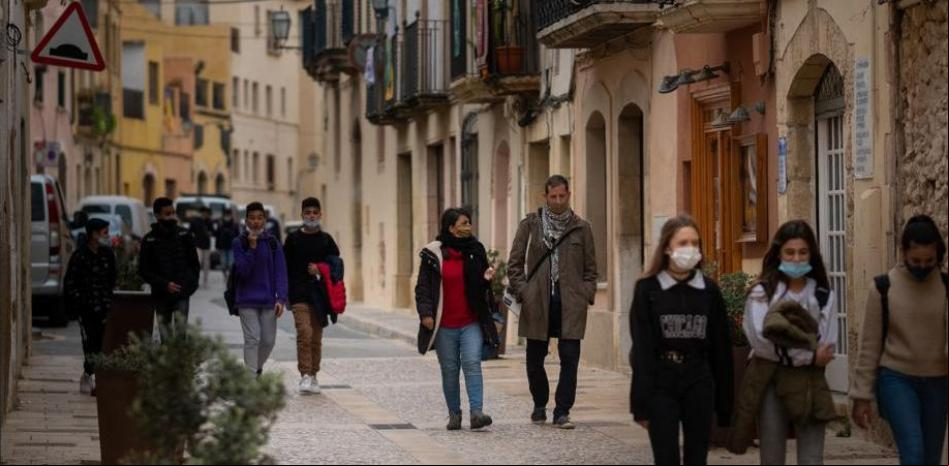 Barcelona pierde habitantes que marchan a pueblos pequeños