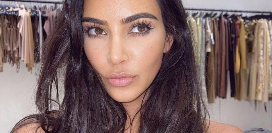 Kim Kardashian logra una orden de alejamiento contra un hombre que le mandó pastillas del día después