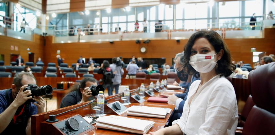 Vox confirma su apoyo para la investidura de Ayuso pero después negociará ley a ley