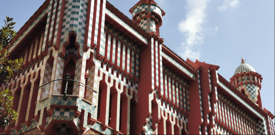 Balcones y ventanas de la Casa Vicens