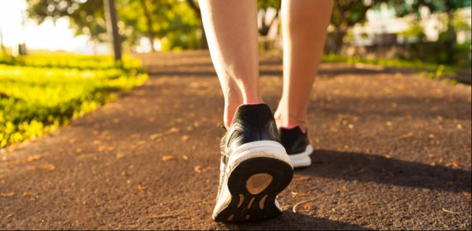 Un estudio confirma que no necesitas andar 10.000 pasos al día para estar en forma