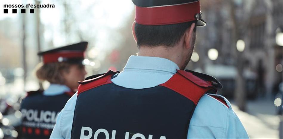 Buscan a un hombre que mordió y amenazó a un mosso con una catana en Santa Margarida de Montbui
