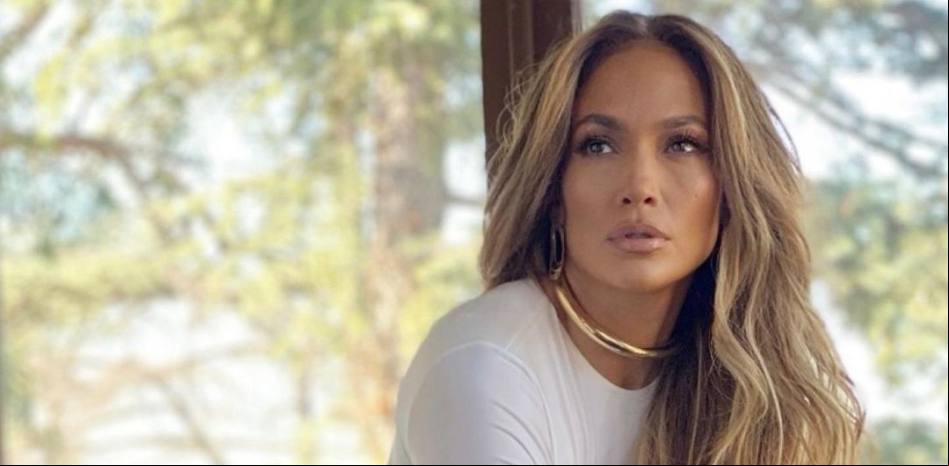 Jennifer Lopez reaparece con un look a lo Milla Jovovich en ‘El quinto elemento’