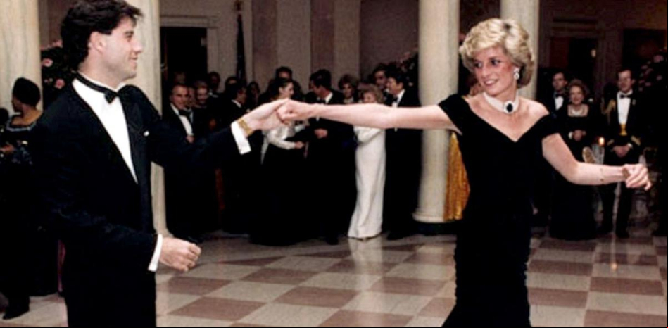 John Travolta aún se emociona al recordar su baile con lady Di: Fue como un cuento de hadas
