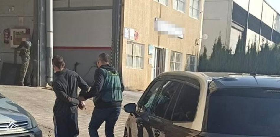 Detenido en Xàbia por robar 160 trapas de desagüe fluvial de grandes dimensiones