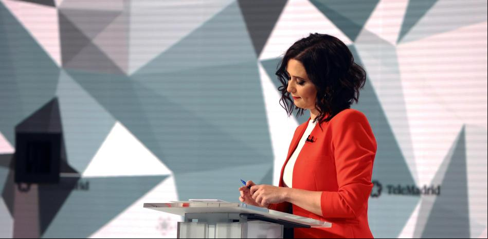 Cóctel de insultos, acusaciones y careos en el debate de los candidatos al 4M en TeleMadrid