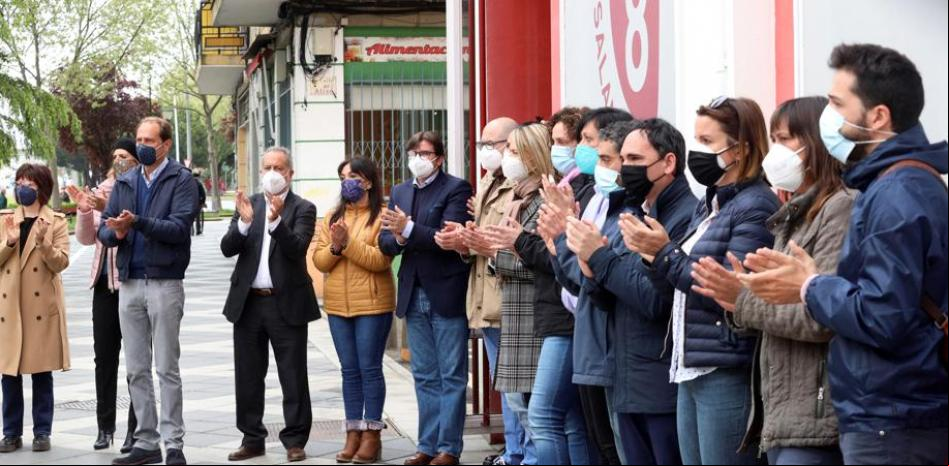 El Gobierno cuenta con que los cuerpos de los reporteros asesinados lleguen a Madrid el viernes