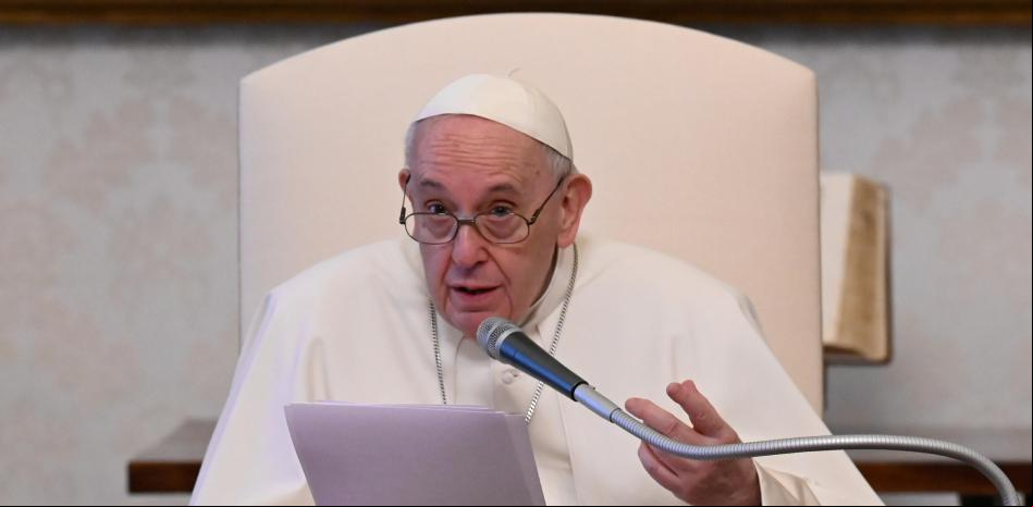 El Papa prohíbe que los empleados del Vaticano acepten regalos de más de 40 euros