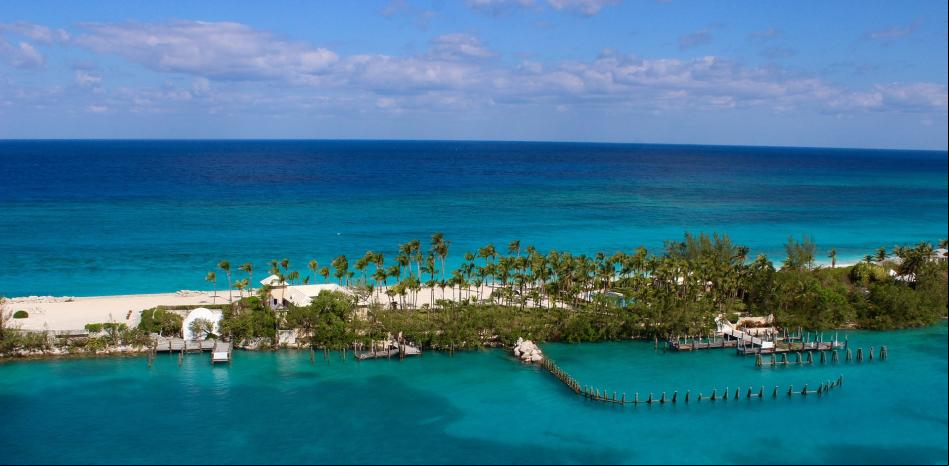Se busca a una pareja para cuidar una isla paradisíaca en Bahamas por 100.000 euros al año