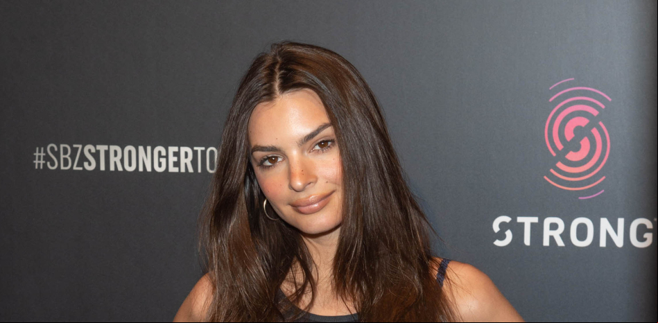 Emily Ratajkowski responde a las críticas que recibe por cómo afronta su maternidad