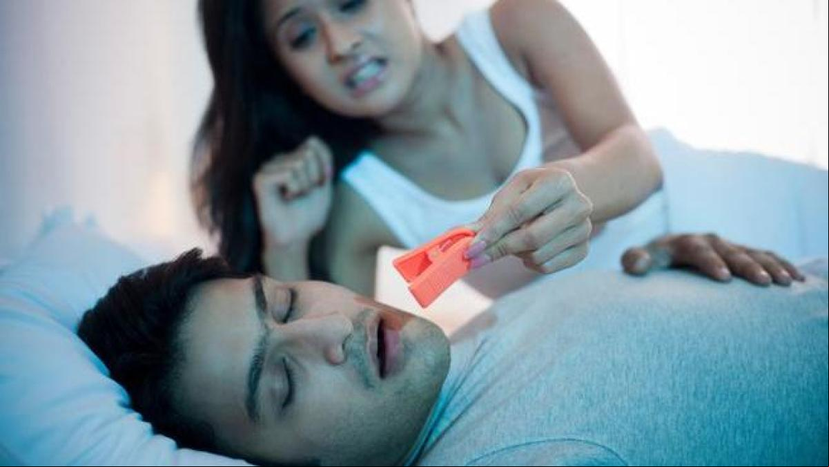 Los científicos detectan un alimento que alivia notablemente los ronquidos