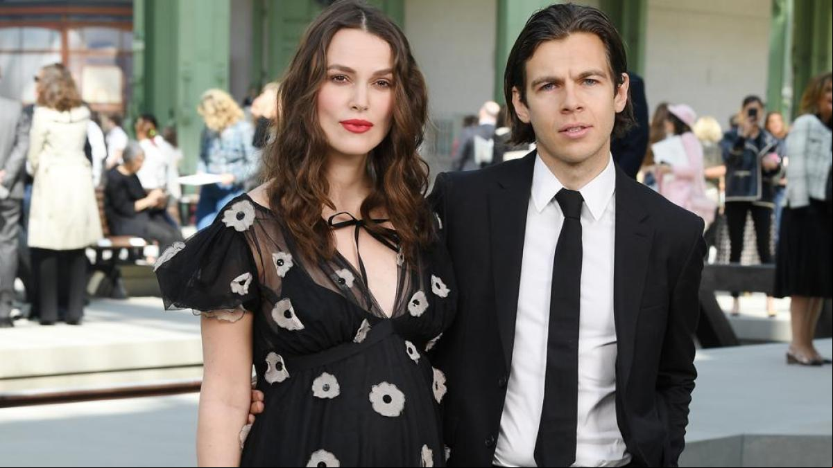 Keira Knightley y su familia, confinados al dar positivo en covid