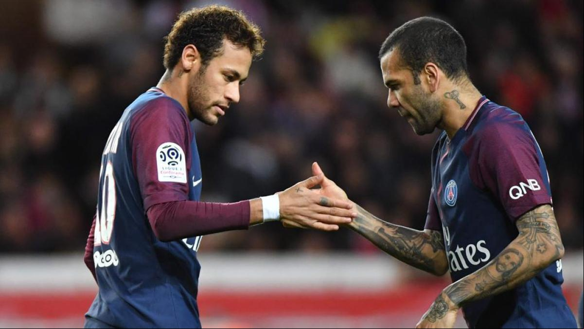 El padre de Neymar no pagará la fianza de Dani Alves: Es una situación diferente