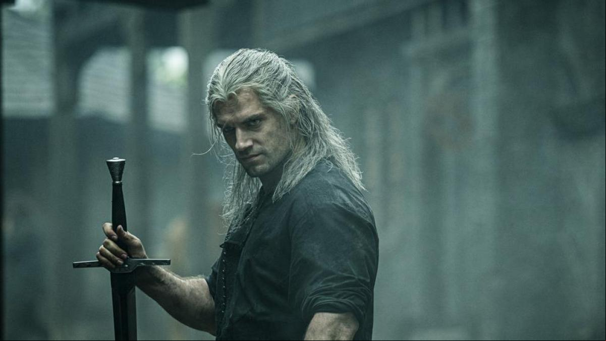 Henry Cavill abandona ‘The Witcher’ y cede la espada a Liam Hemsworth