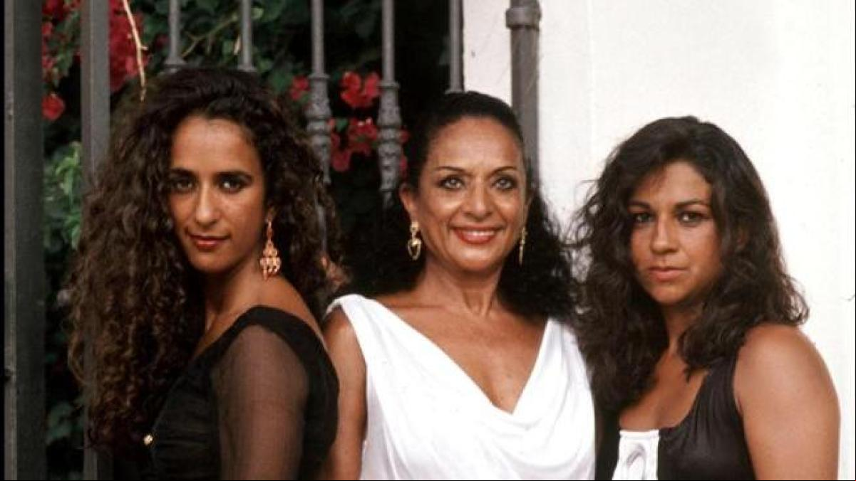 Rosario, Lolita y Elena Furiase homenajean a Lola Flores en el centenario de su nacimiento