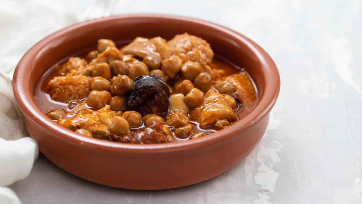 La Complutense hace una versión nutritiva y sana del cocido madrileño