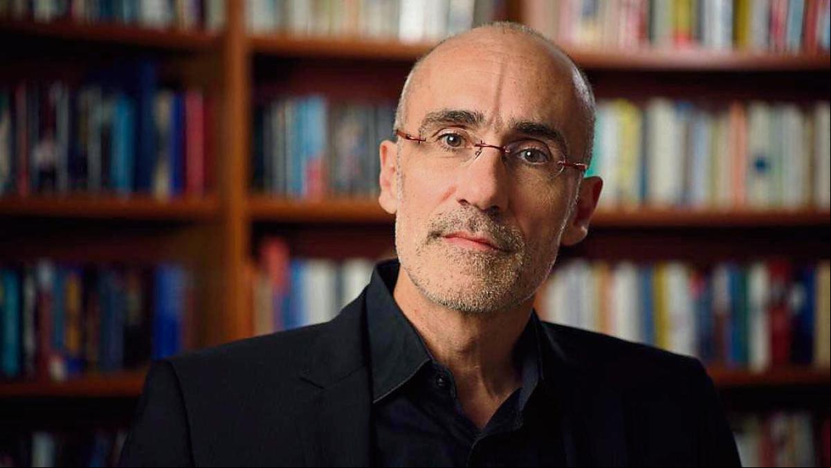 La fórmula de la compasión basada en los Marines de Arthur Brooks, profesor Harvard: “Sentir, soportar y actuar”