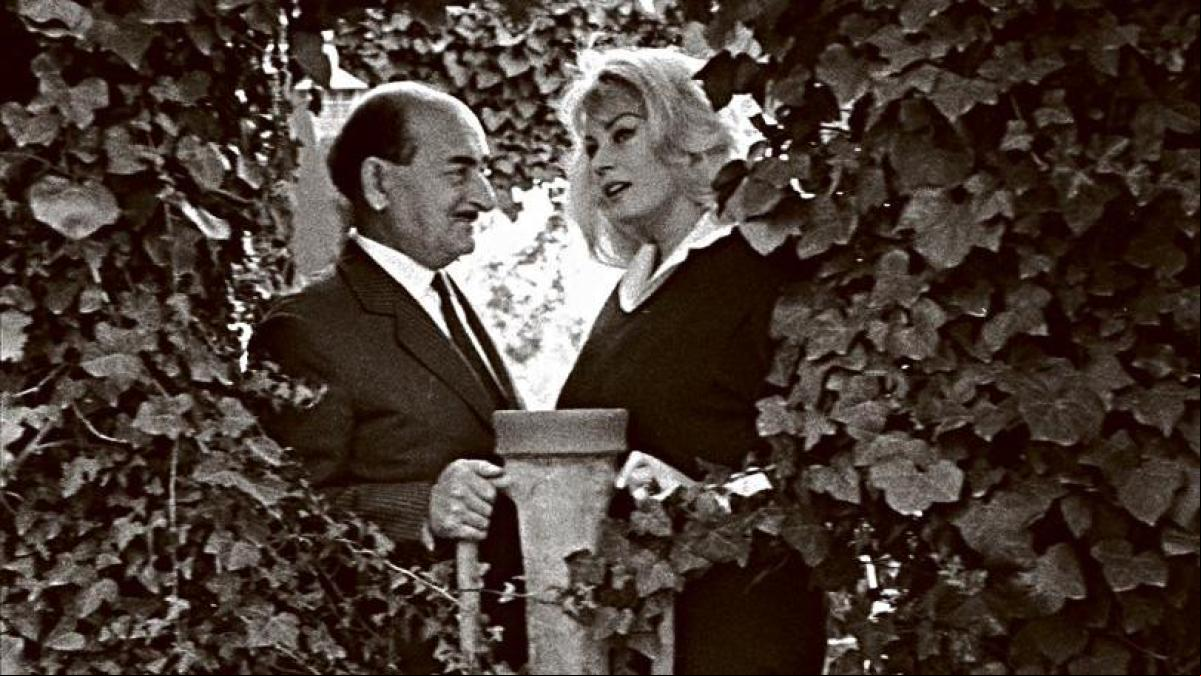 Anita Ekberg, Quasimodo y la paradoja