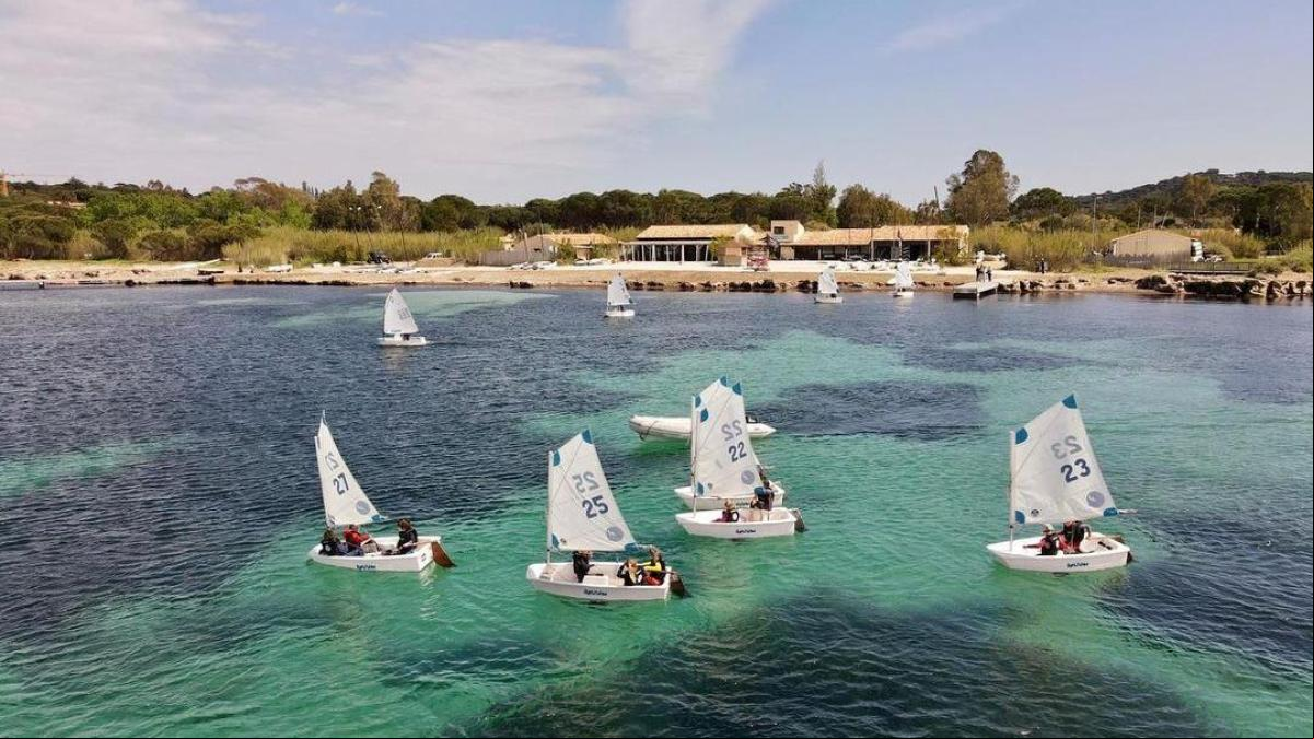Glamour a la sa y audacia italiana en la exclusiva Saint-Tropez