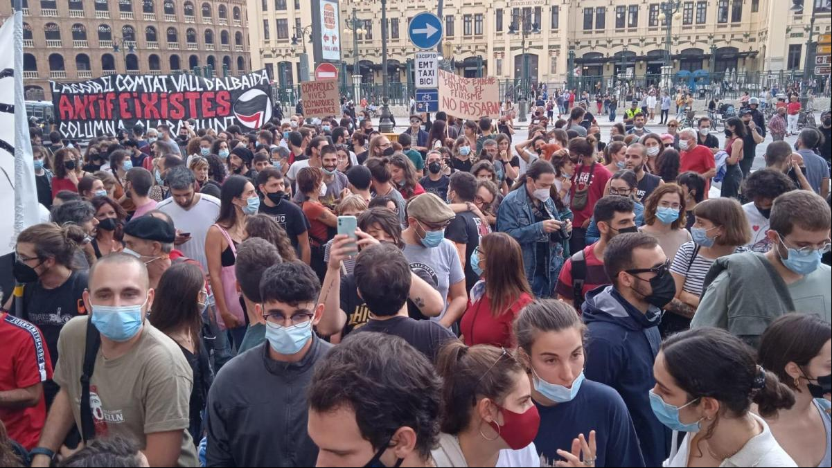 Las manifestaciones de izquierdas del 9 d’Octubre denuncian la “impunidad de la violencia fascista”