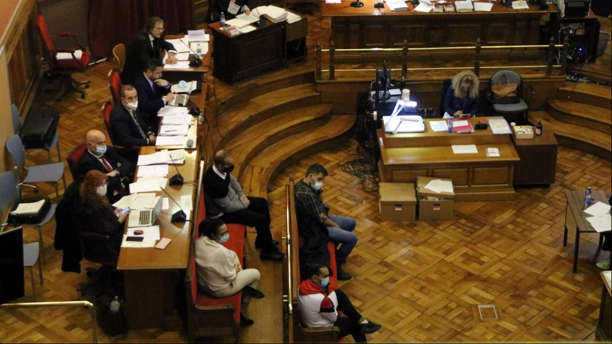 Declarados tres culpables de asesinar a una mujer que quería dejar una relación amorosa