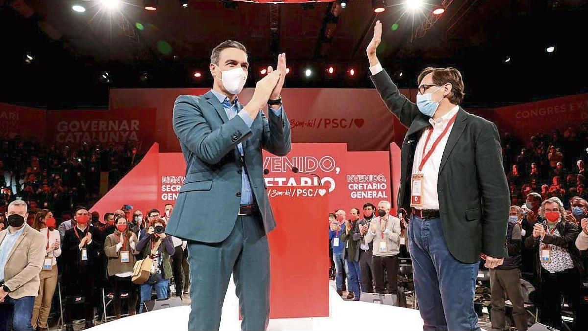 Sánchez sella su idilio con el PSC de Illa y lo pone como ejemplo de oposición