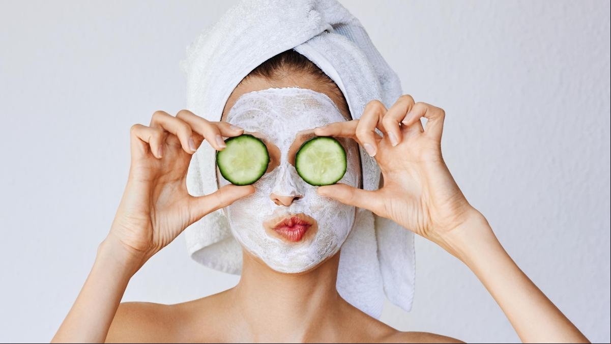 Aprovecha los grandes chollos de Amazon para cuidar tu cabello y tu piel: ghd, Kérastase, LOreal...