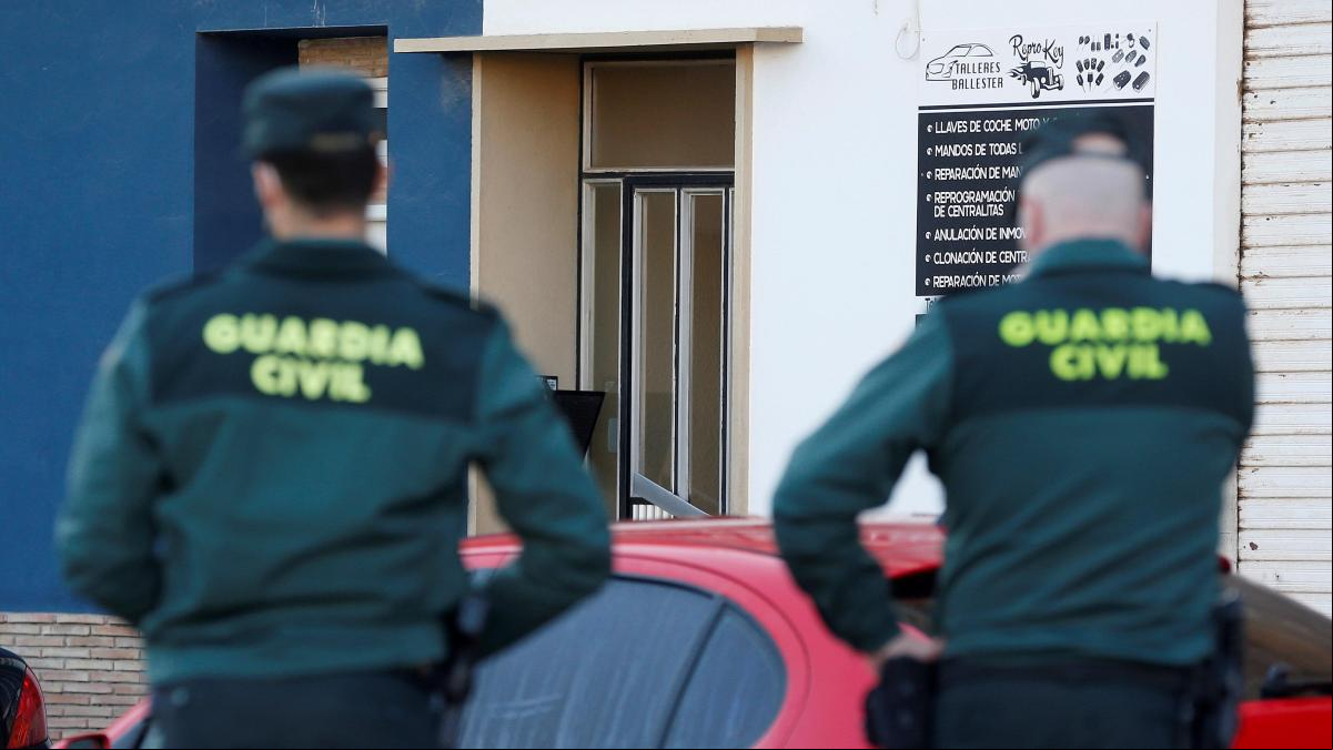 Dos heridos en el hospital tras una pelea masiva en las fiestas de Vinalesa (Valencia) Dos heridos en el hospital tras una pelea masiva en las fiestas de Vinalesa (Valencia)