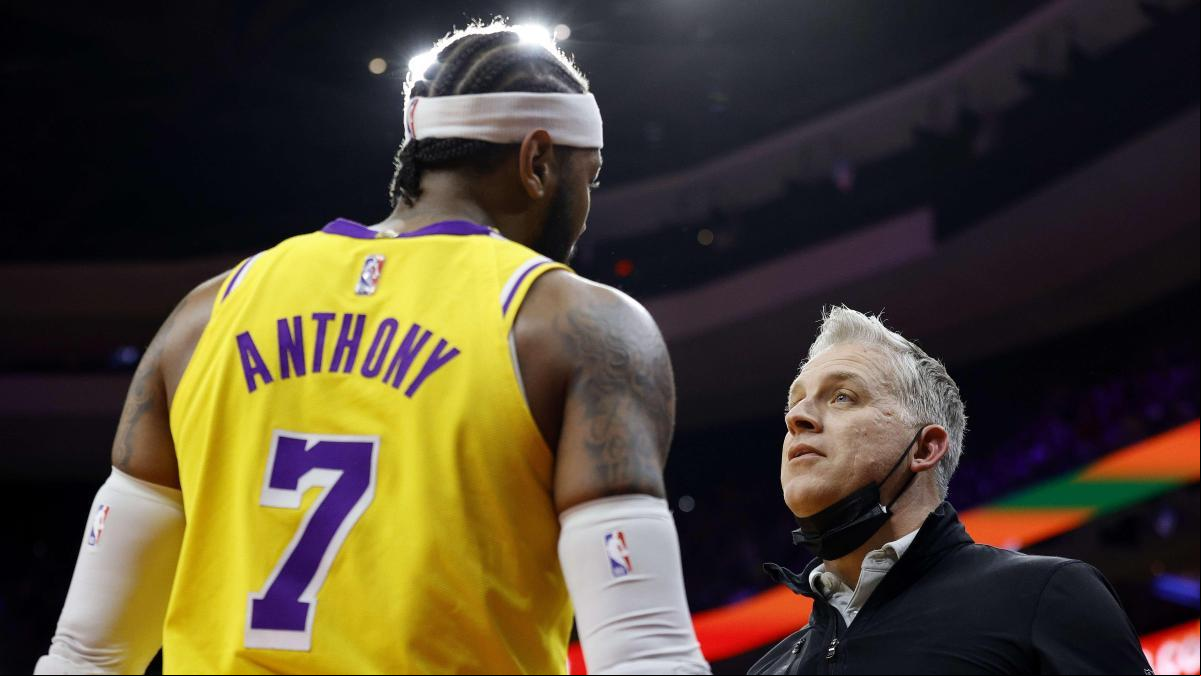 Expulsados dos seguidores de los Sixers por comentarios racistas a Carmelo Anthony