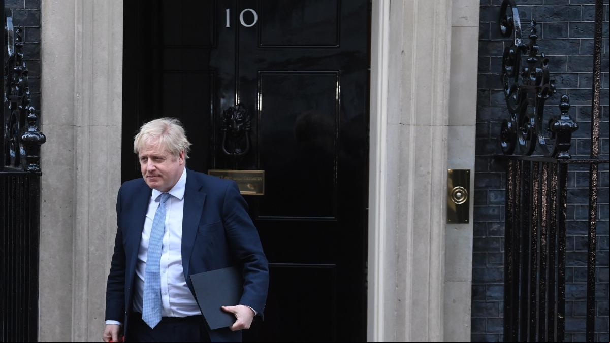 Dos nuevas fiestas en Downing Street mantienen viva la presión sobre Johnson