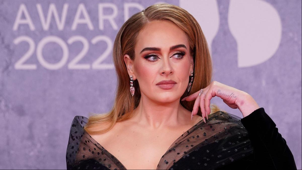 El impactante regreso de Adele y otros looks que brillaron en los Brit Awards