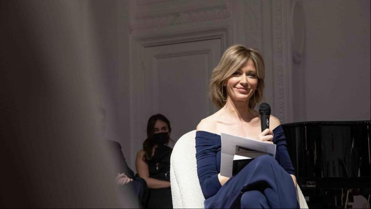 El bonito gesto de Susanna Griso con Ana Rosa Quintana: Te mando un beso enorme El bonito gesto de Susanna Griso con Ana Rosa Quintana: Te mando un beso enorme