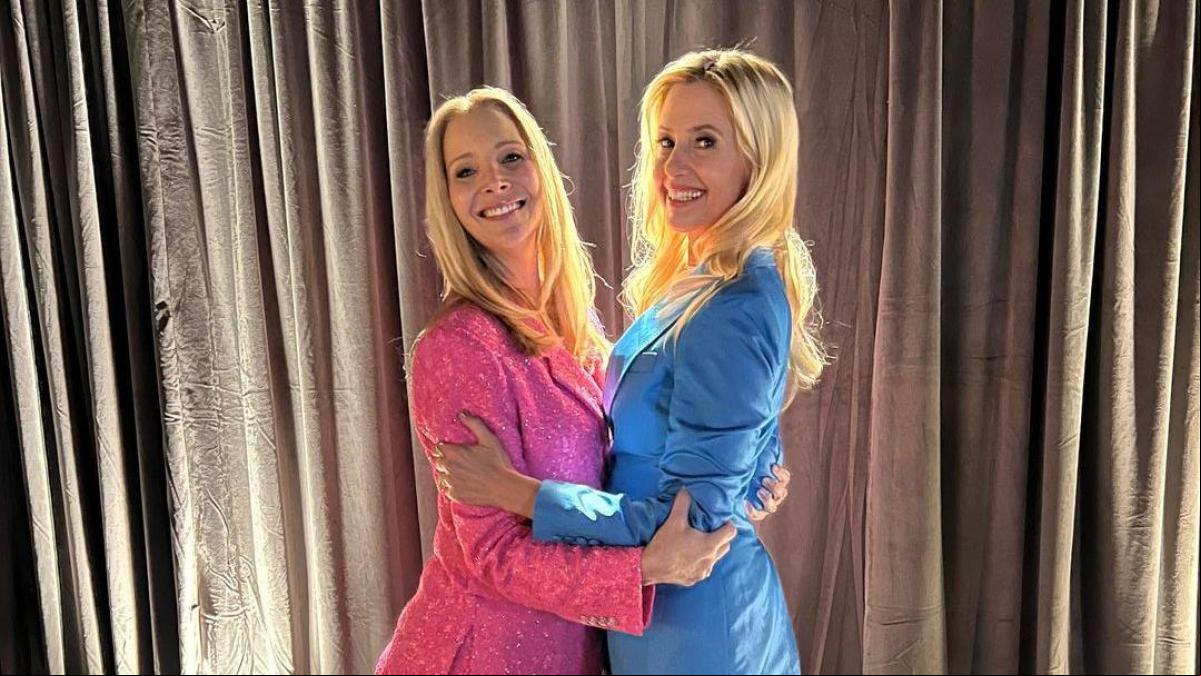 Lisa Kudrow y Mira Sorvino se visten como ‘Romy y Michele’ 25 años después