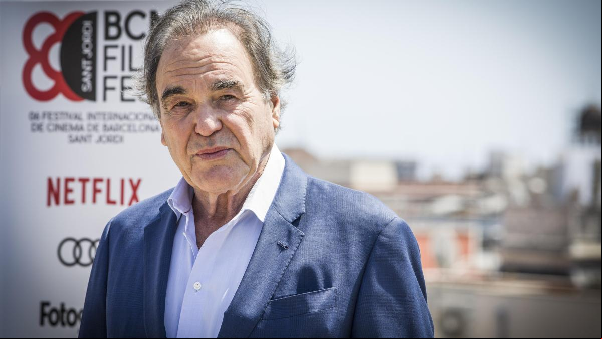 Oliver Stone: América es un animal asesino y vicioso