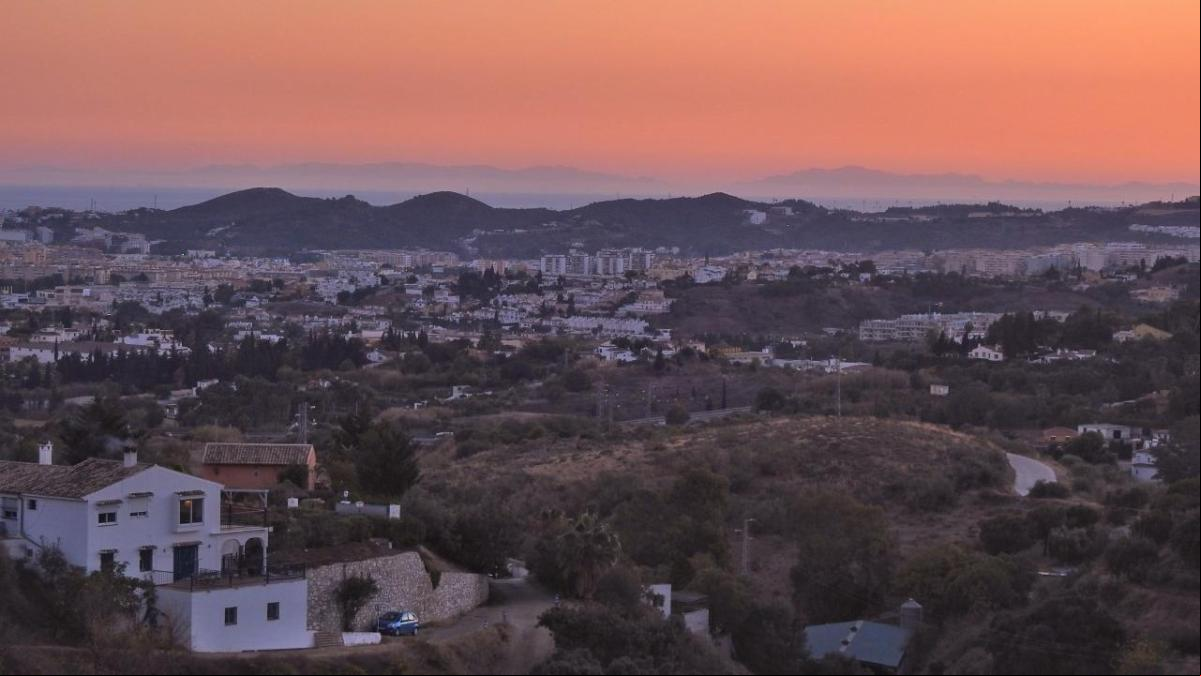 África se acerca a Europa al atardecer