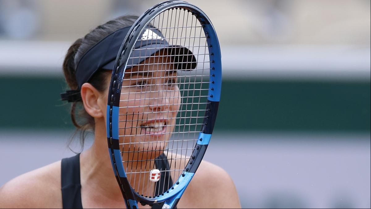 Otro revés de Garbiñe Muguruza en Roland Garros
